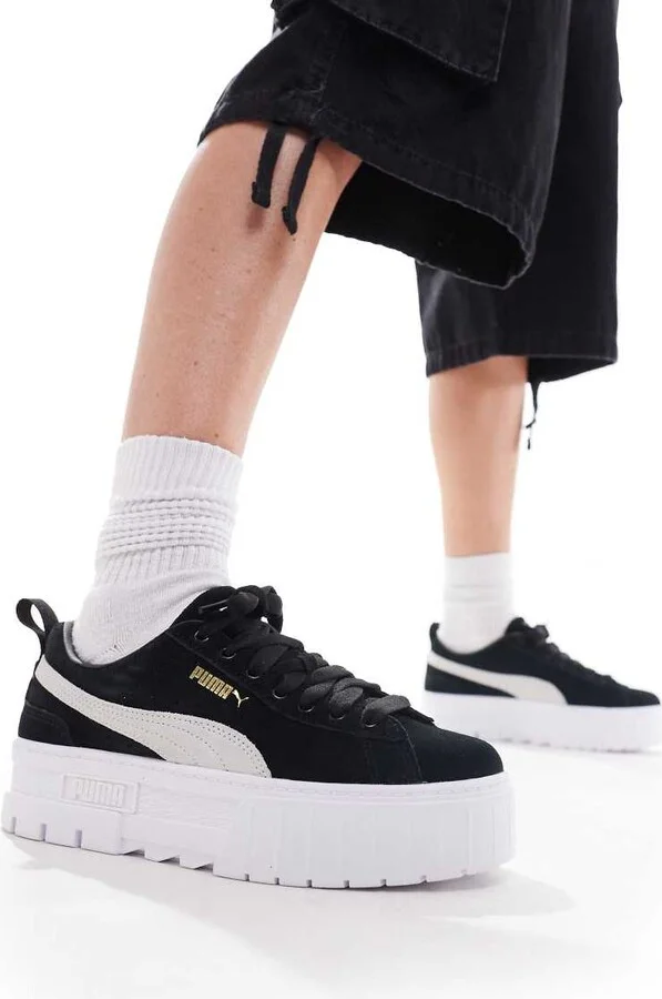 PUMA Mayze classic sneakers in black with off white details - Image 4