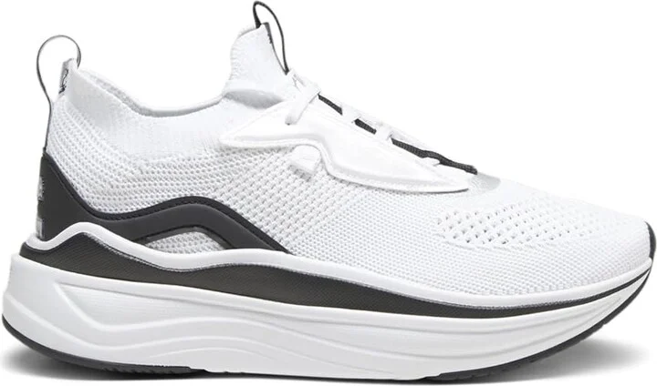 PUMA Women's SOFTRIDE STAKD Sneaker