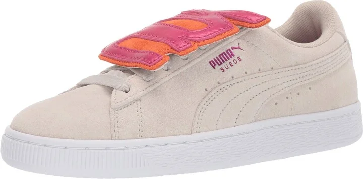 PUMA Women's SUEDE BADGE Sneaker