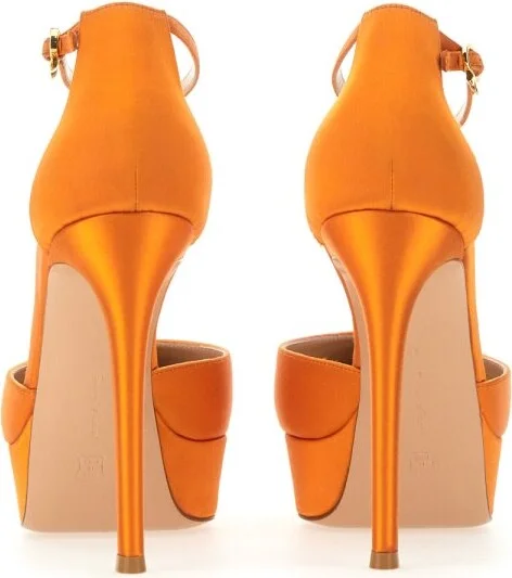 Pump In Suede - Image 2
