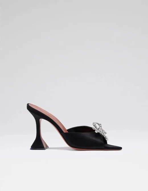 Pumps amina muaddi