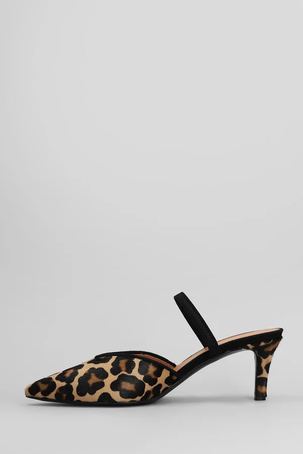 Pumps In Animalier Pony Skin - Image 3