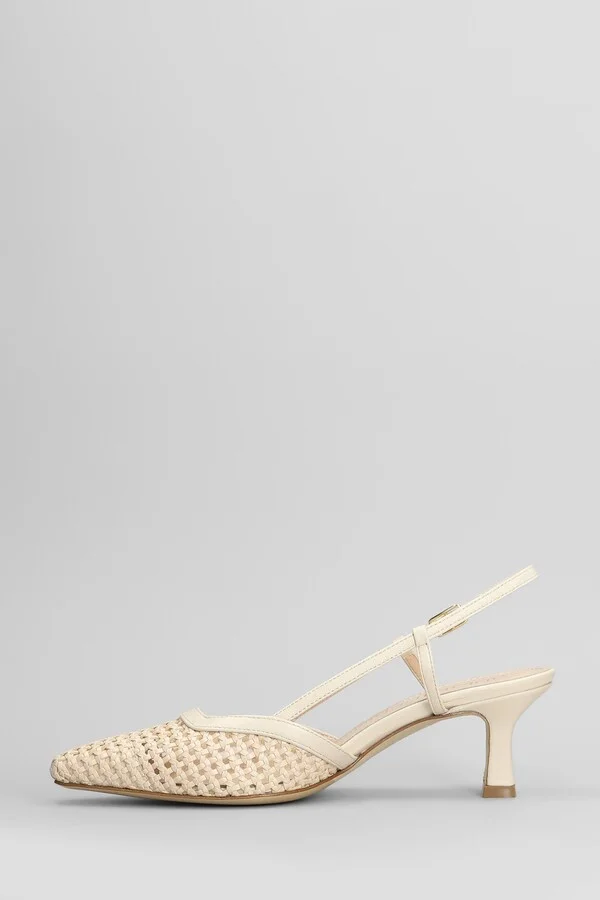Pumps In Beige Leather - Image 3