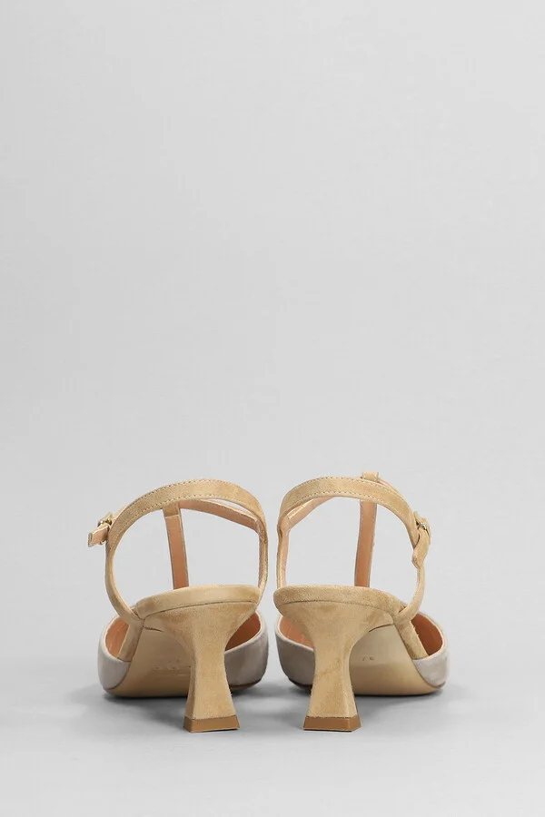 Pumps In Beige Suede - Image 4