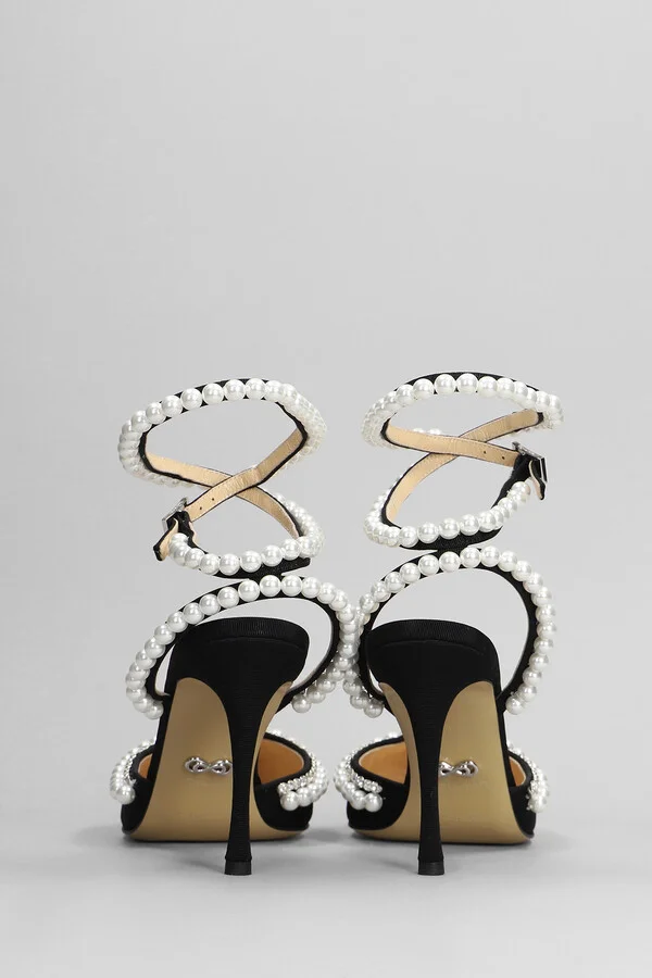 Pumps In Black Fabric - Image 4