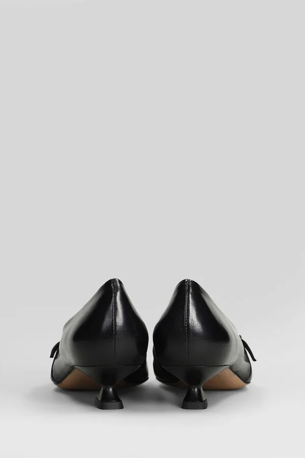 Pumps In Black Leather - Image 4