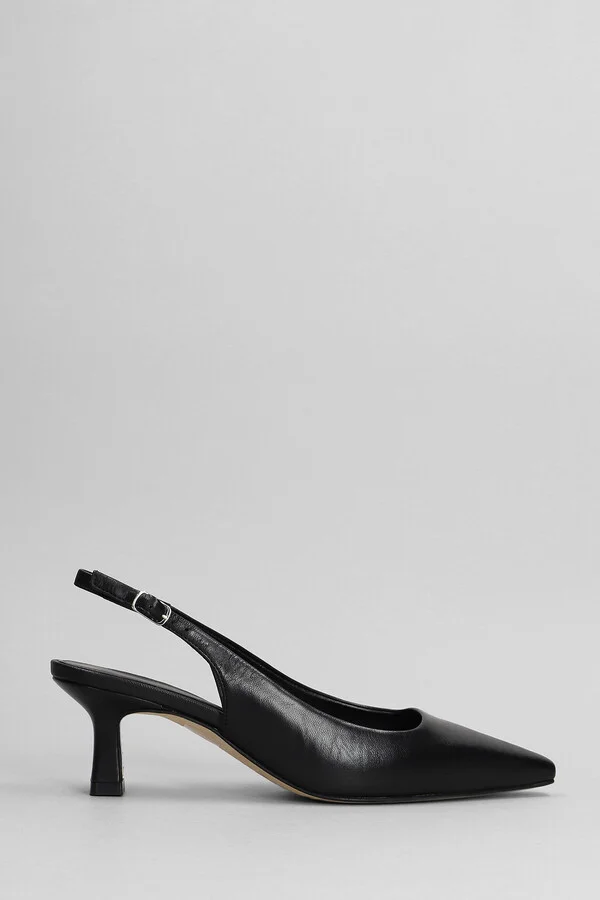 Pumps In Black Leather