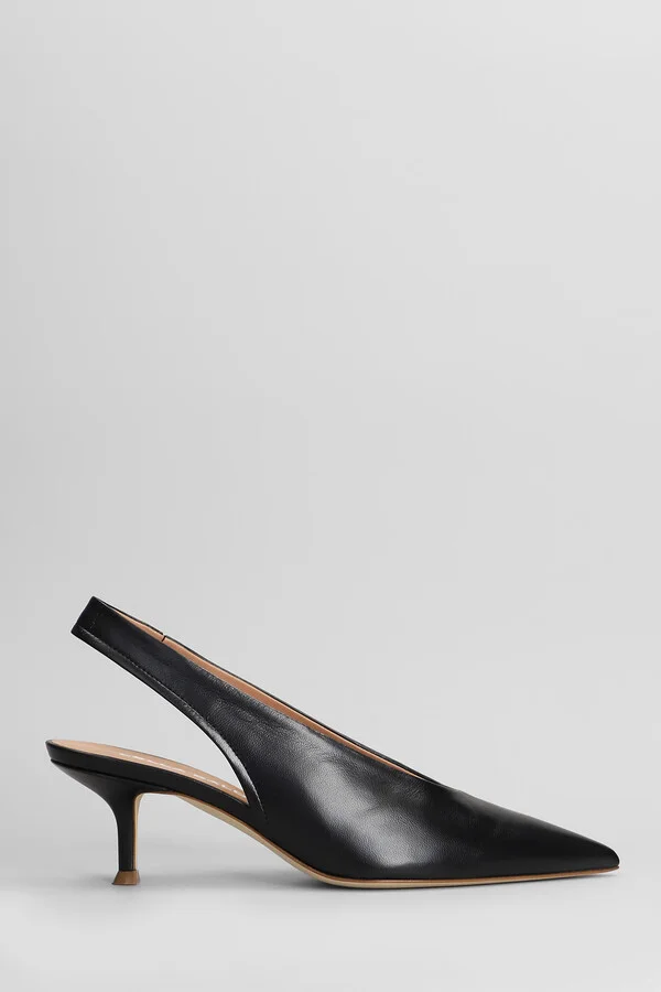 Pumps In Black Leather