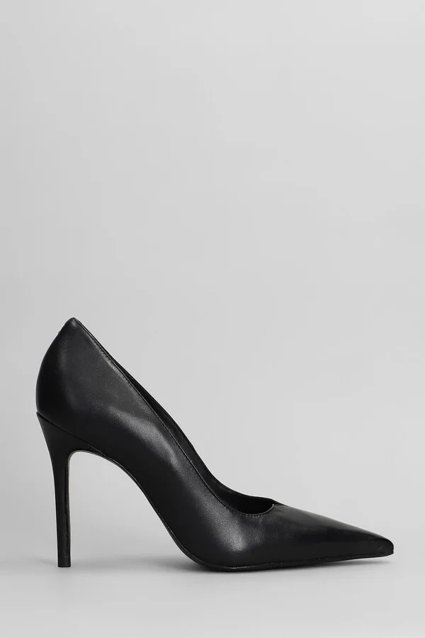 Pumps In Black Leather