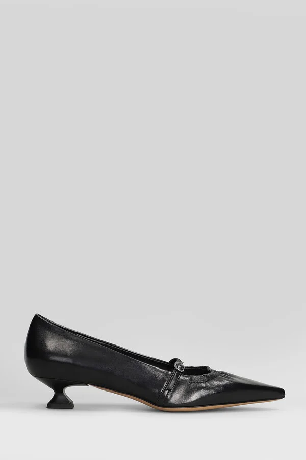 Pumps In Black Leather