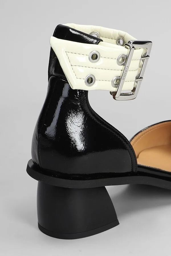 Pumps In Black Polyuretan - Image 5