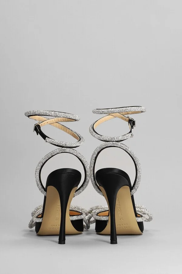 Pumps In Black Satin - Image 4