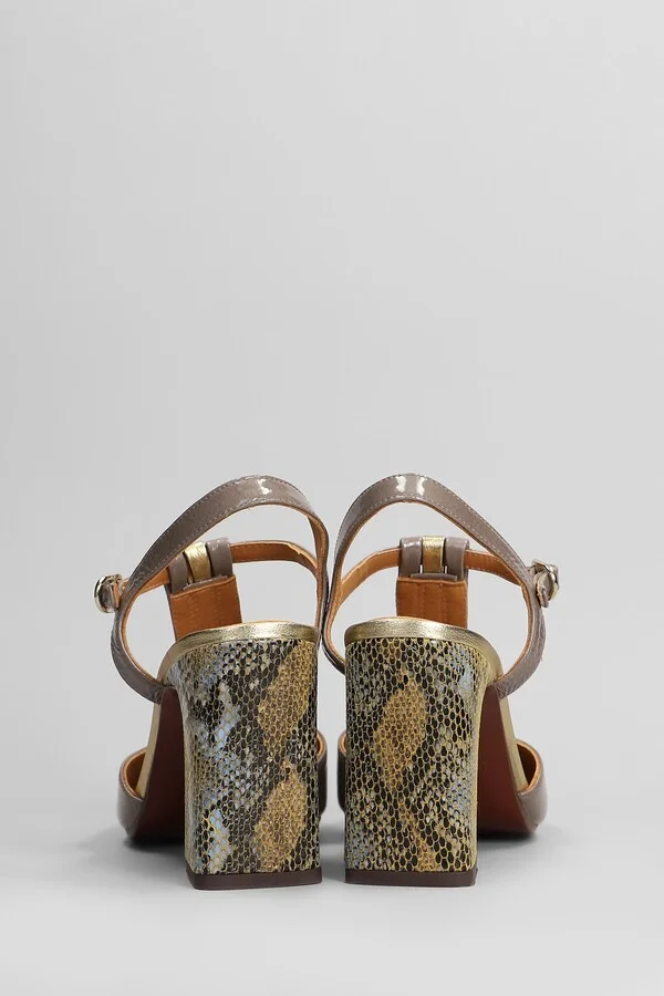 Pumps In Brown Patent Leather - Image 4