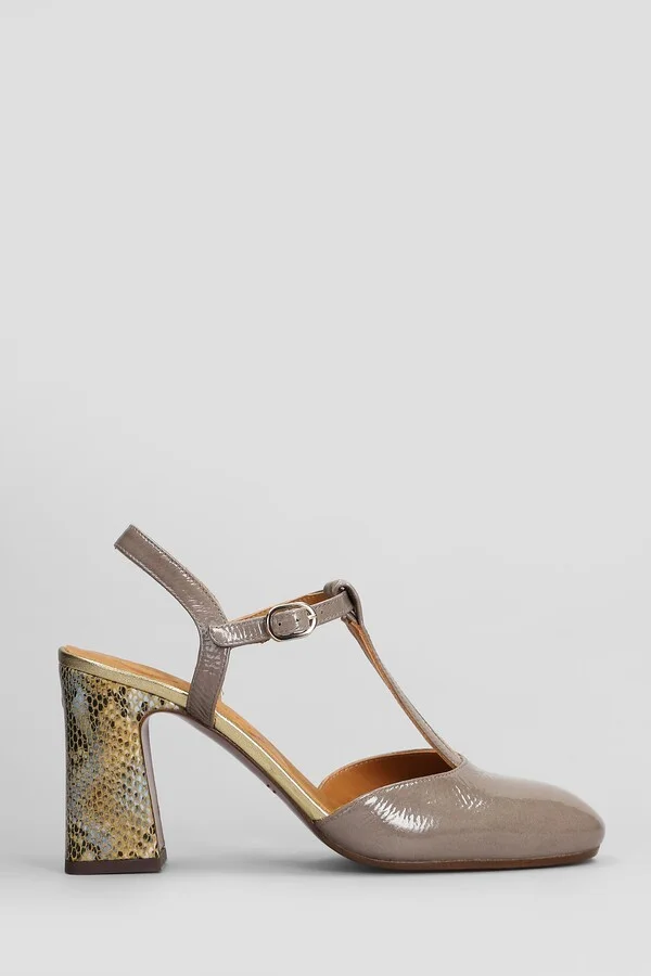 Pumps In Brown Patent Leather