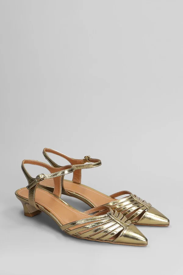 Pumps In Gold Leather - Image 2