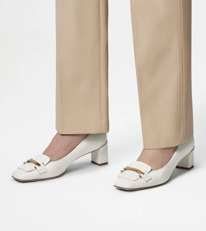 Pumps in Leather - Image 7