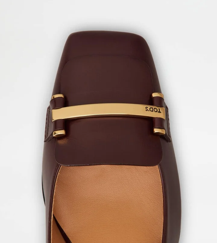 Pumps in Leather - Image 5