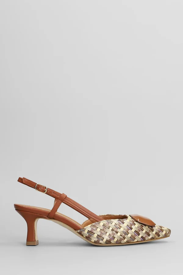 Pumps In Leather Color Raffia