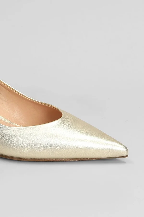 Pumps In Platinum Leather - Image 5