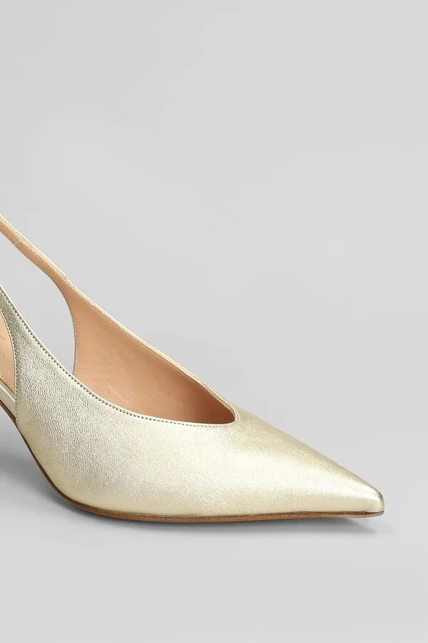Pumps In Platinum Leather - Image 5