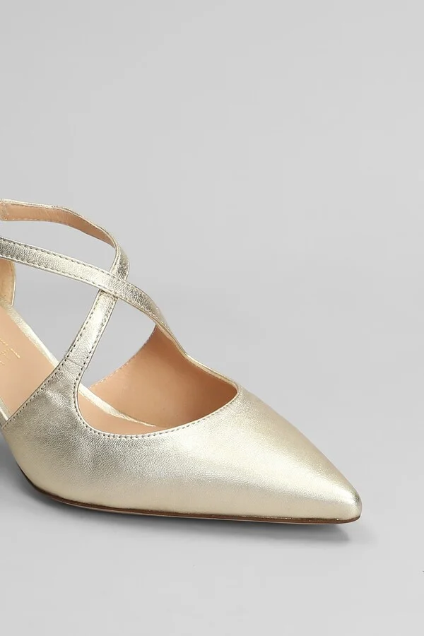 Pumps In Platinum Leather - Image 5