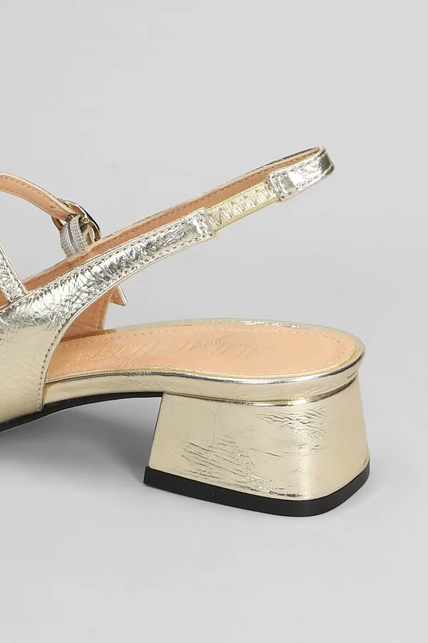 Pumps In Platinum Leather - Image 5