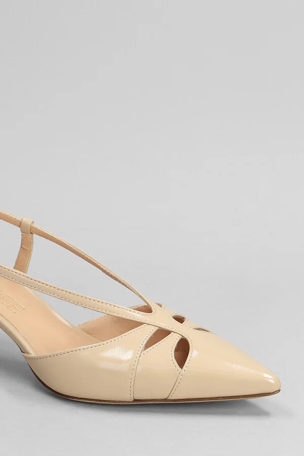 Pumps In Powder Leather - Image 5