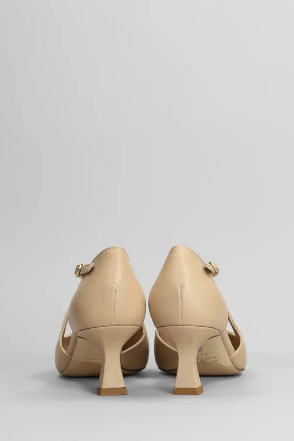 Pumps In Powder Leather - Image 4