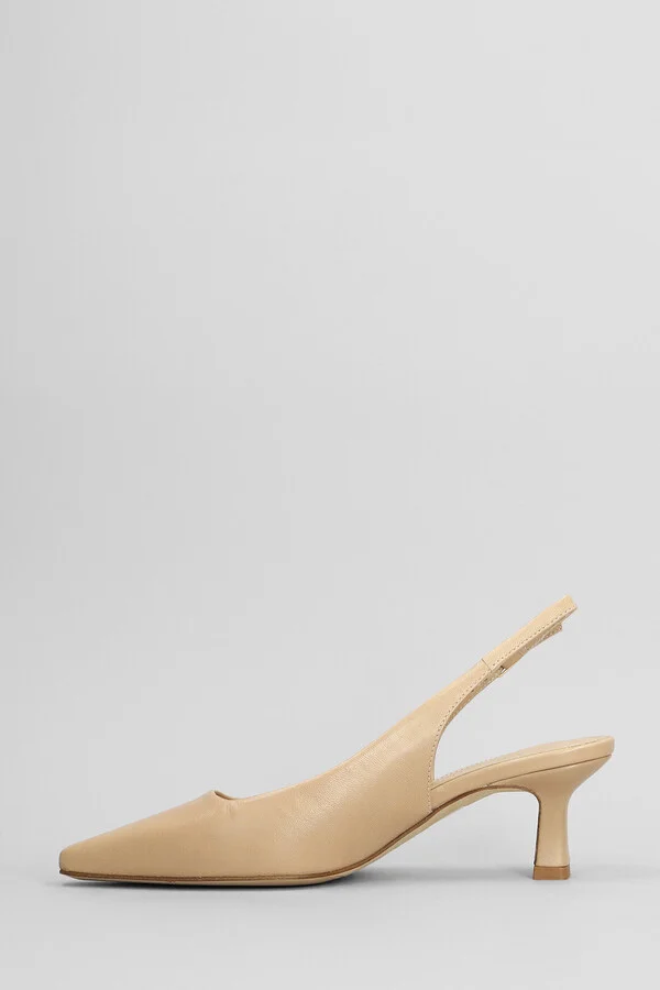 Pumps In Powder Leather - Image 3