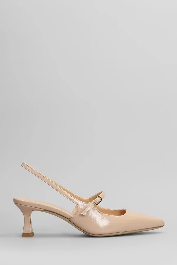 Pumps In Powder Leather