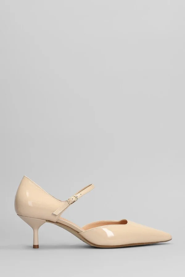 Pumps In Powder Patent Leather