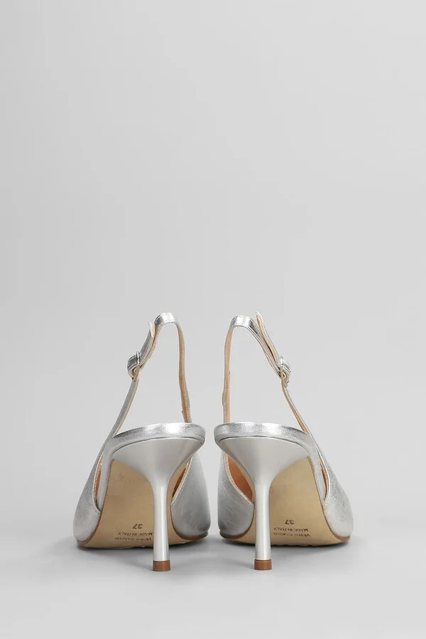 Pumps In Silver Leather - Image 4