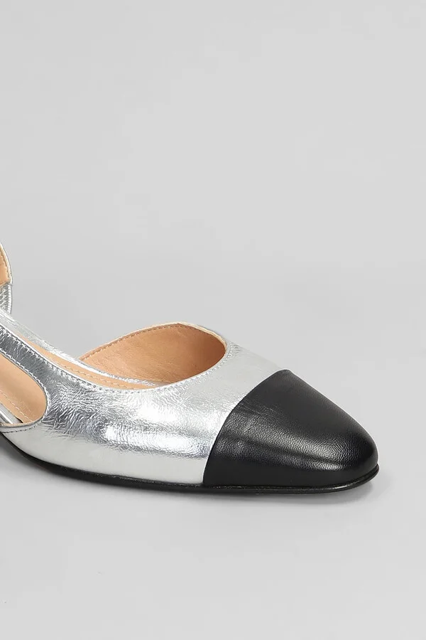 Pumps In Silver Leather - Image 5