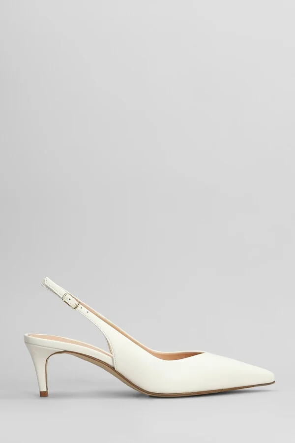 Pumps In White Leather