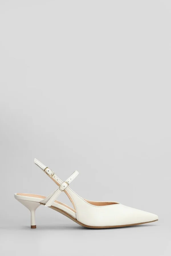 Pumps In White Leather