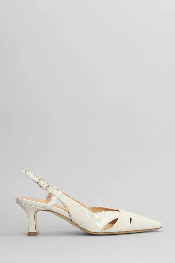 Pumps In White Leather