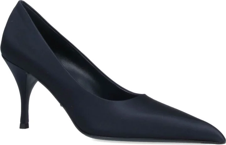 Pumps With Logo - Image 2