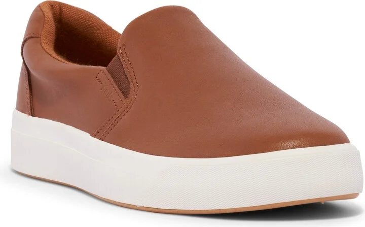 Pursuit Slip-On Sneaker