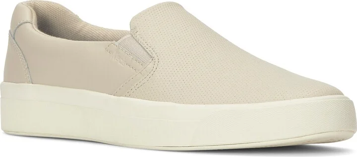 Pursuit Sneaker