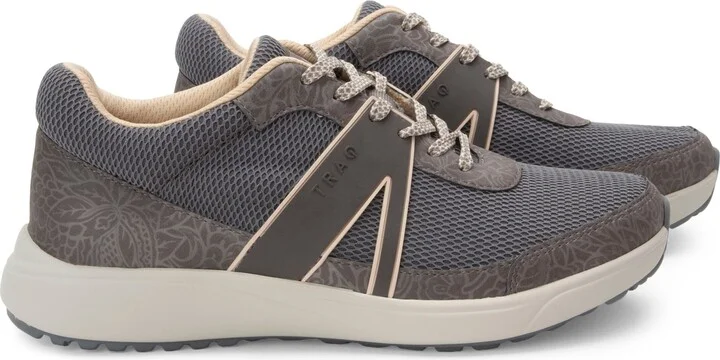 Qarma 2 Sneaker