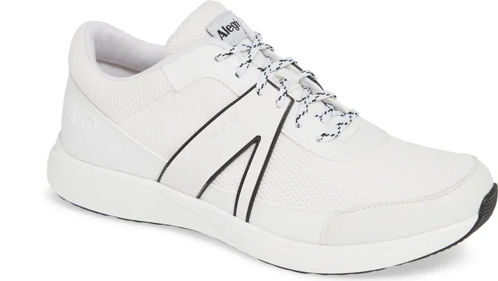 Qarma Sneaker