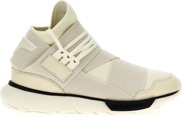 Qasa Sneakers White