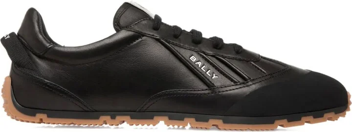 Quarry sneakers