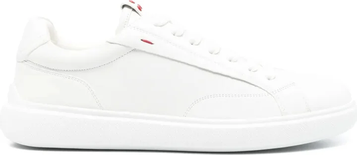 Quarter sneakers