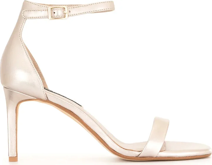Quelle II sandals