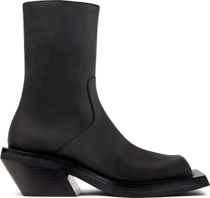 Quetal boots