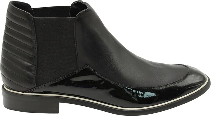 Quilted Ankle Boots in Black Leather