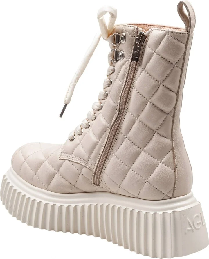 Quilted Leather Softy Lowboot Ankle Boot In Chalk Color - Image 3