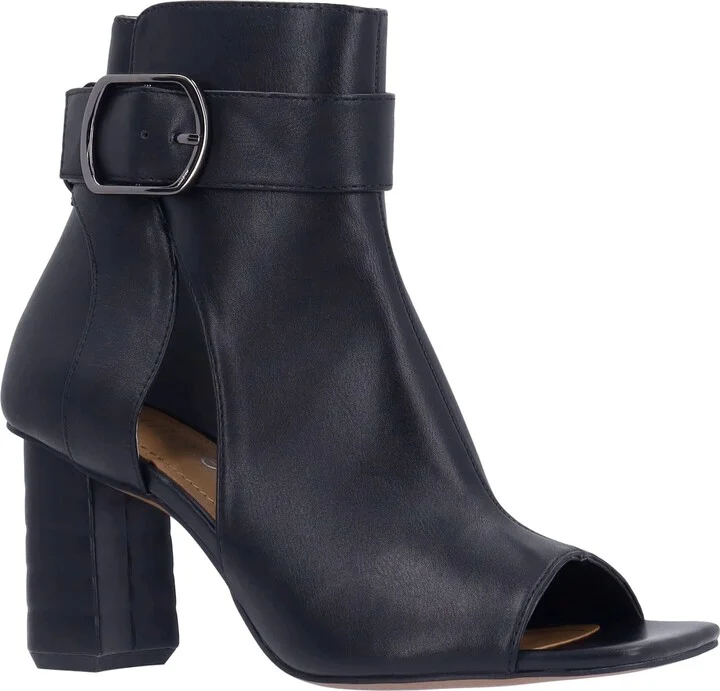 Quinlan Sandal