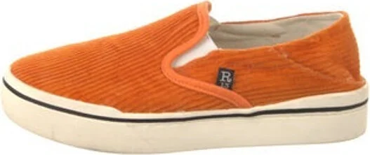 R13